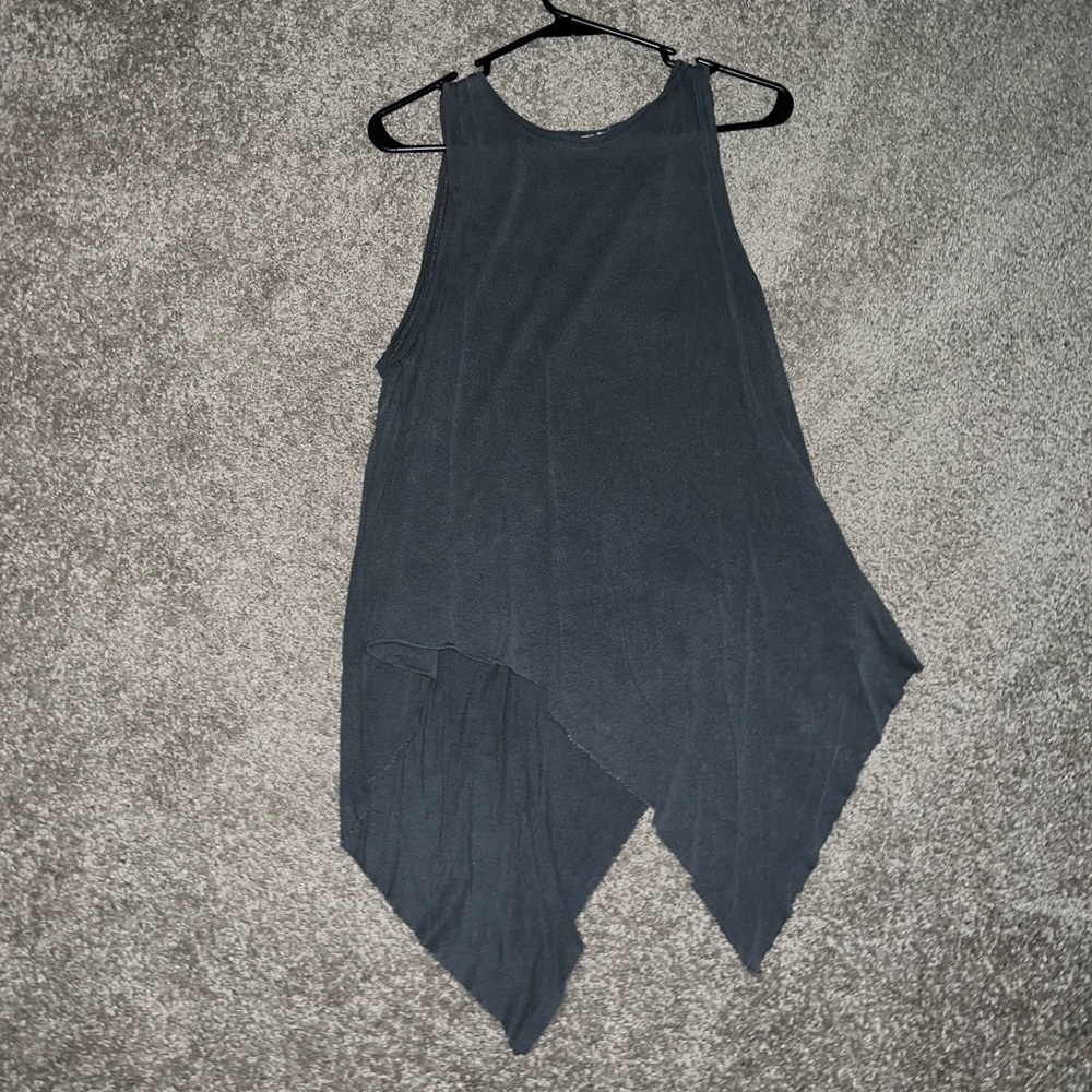 Grey tank top